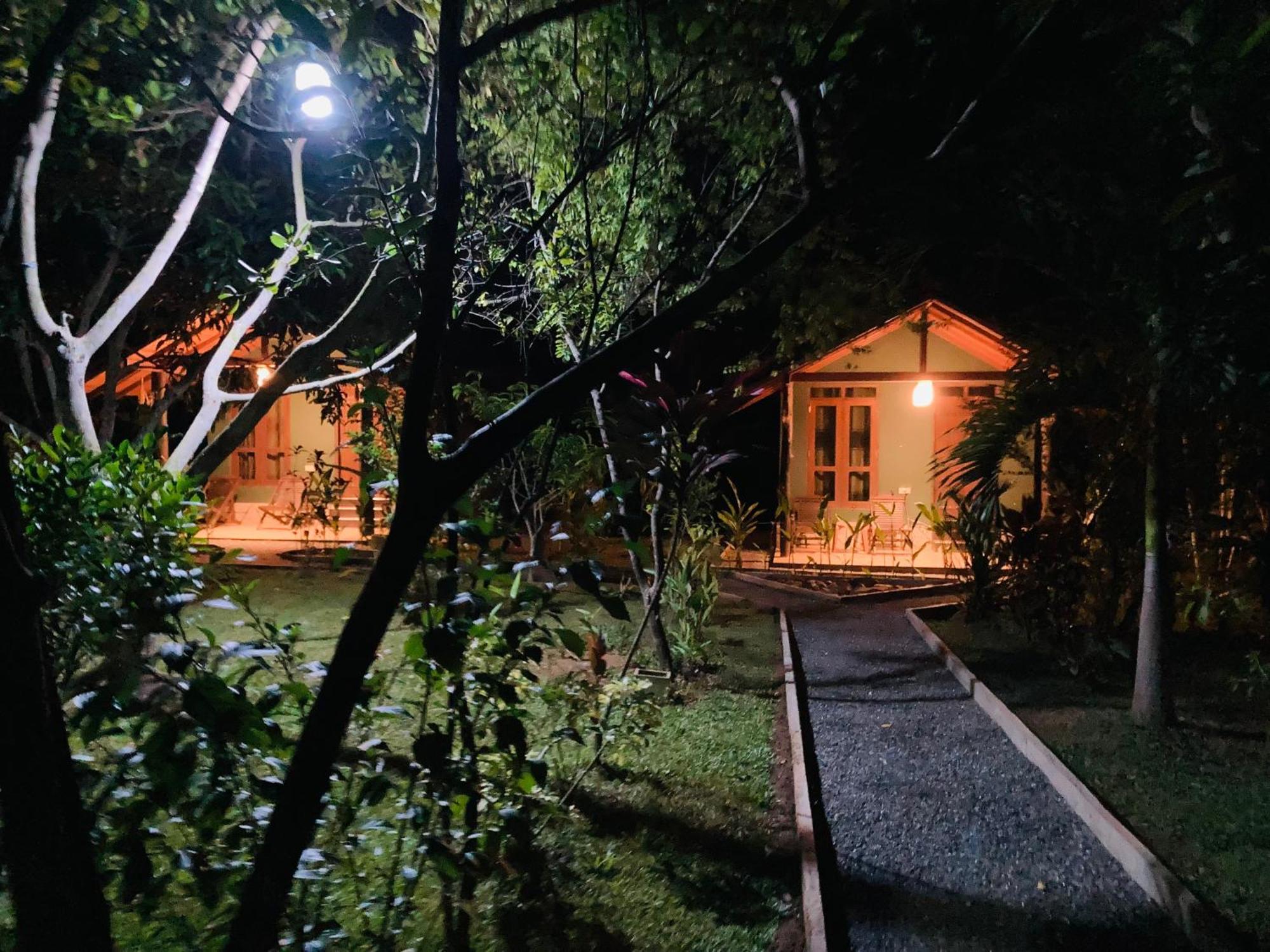 Suncity Privacy Cottages Udawalawe Exterior foto