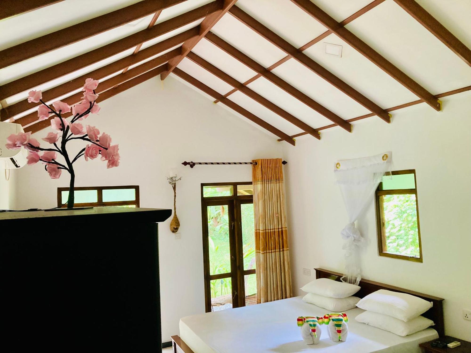 Suncity Privacy Cottages Udawalawe Exterior foto